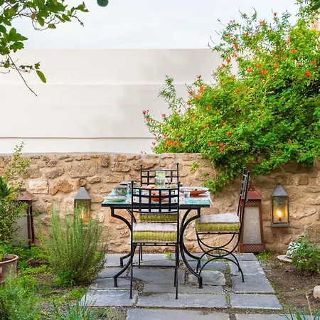 Vasilikos Mansion - Captains Residences *