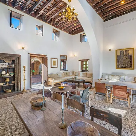 Vasilikos Mansion - Captains Residences *