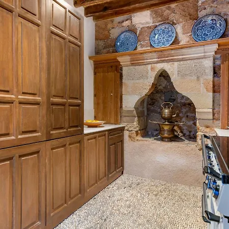 Hotel Vasilikos Mansion - Captains Residences