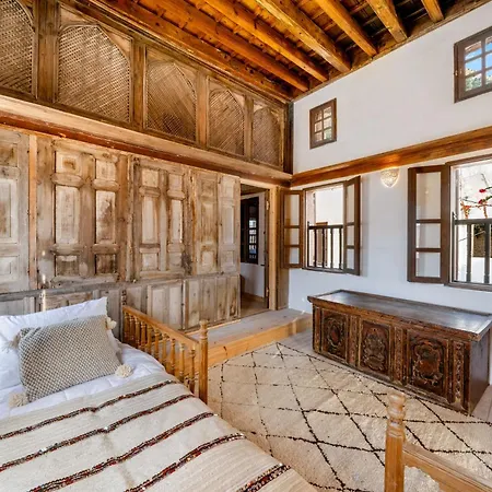Vasilikos Mansion - Captains Residences *